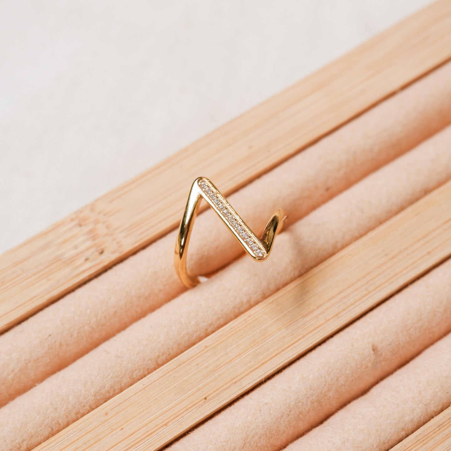Iris gold ring by Andrea