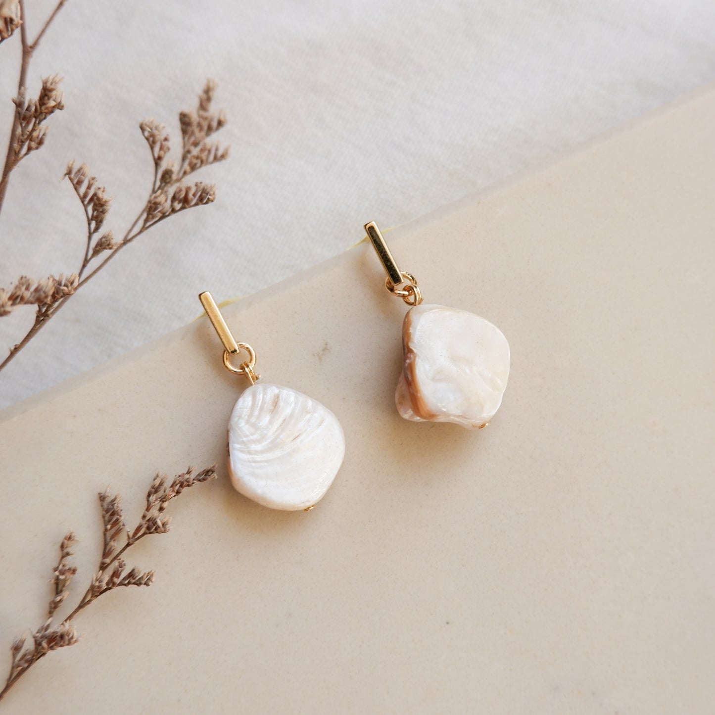 Freshwater pearl 2.0 Earrings by Andrea