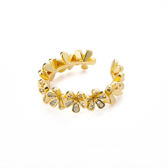 Daisy adjustable gold ring by Andrea