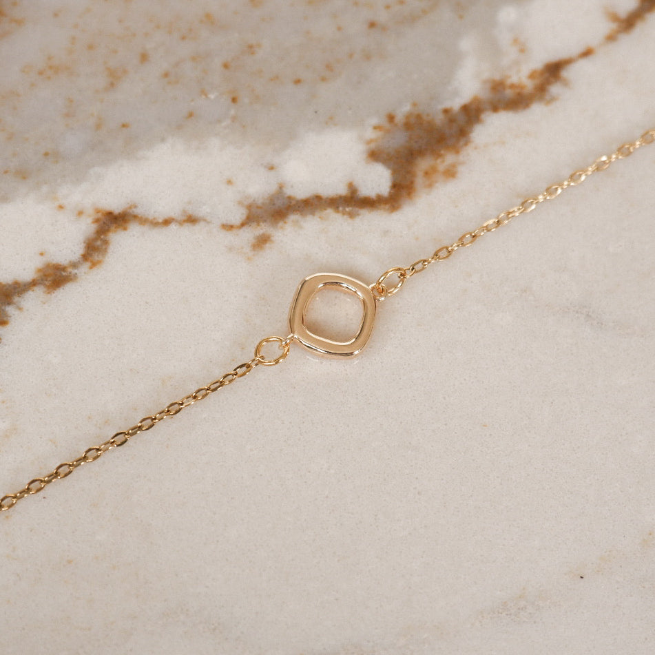 Anika Gold Necklace