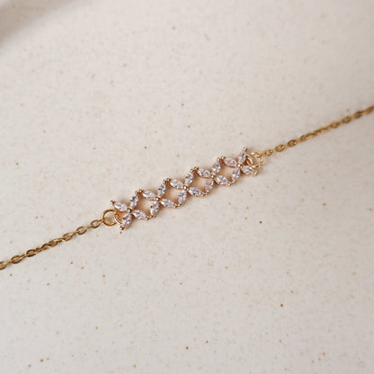 Hadlee Gold Necklace