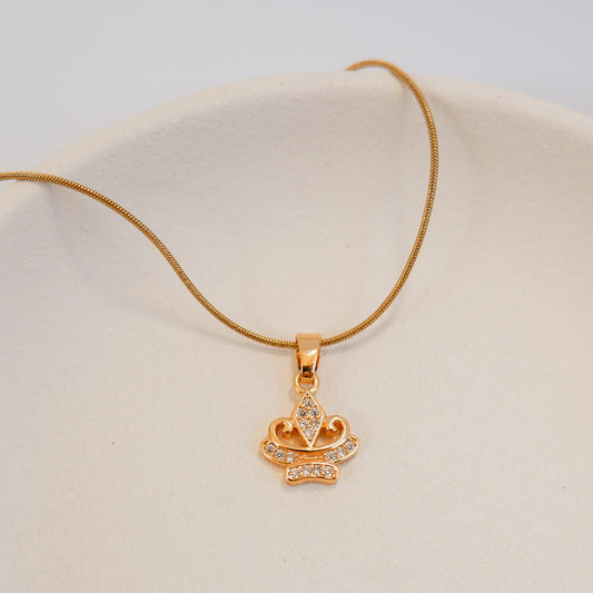 Vespera Gold Necklace
