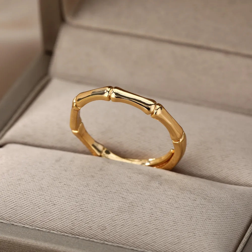 Sutton adjustable gold ring by Andrea