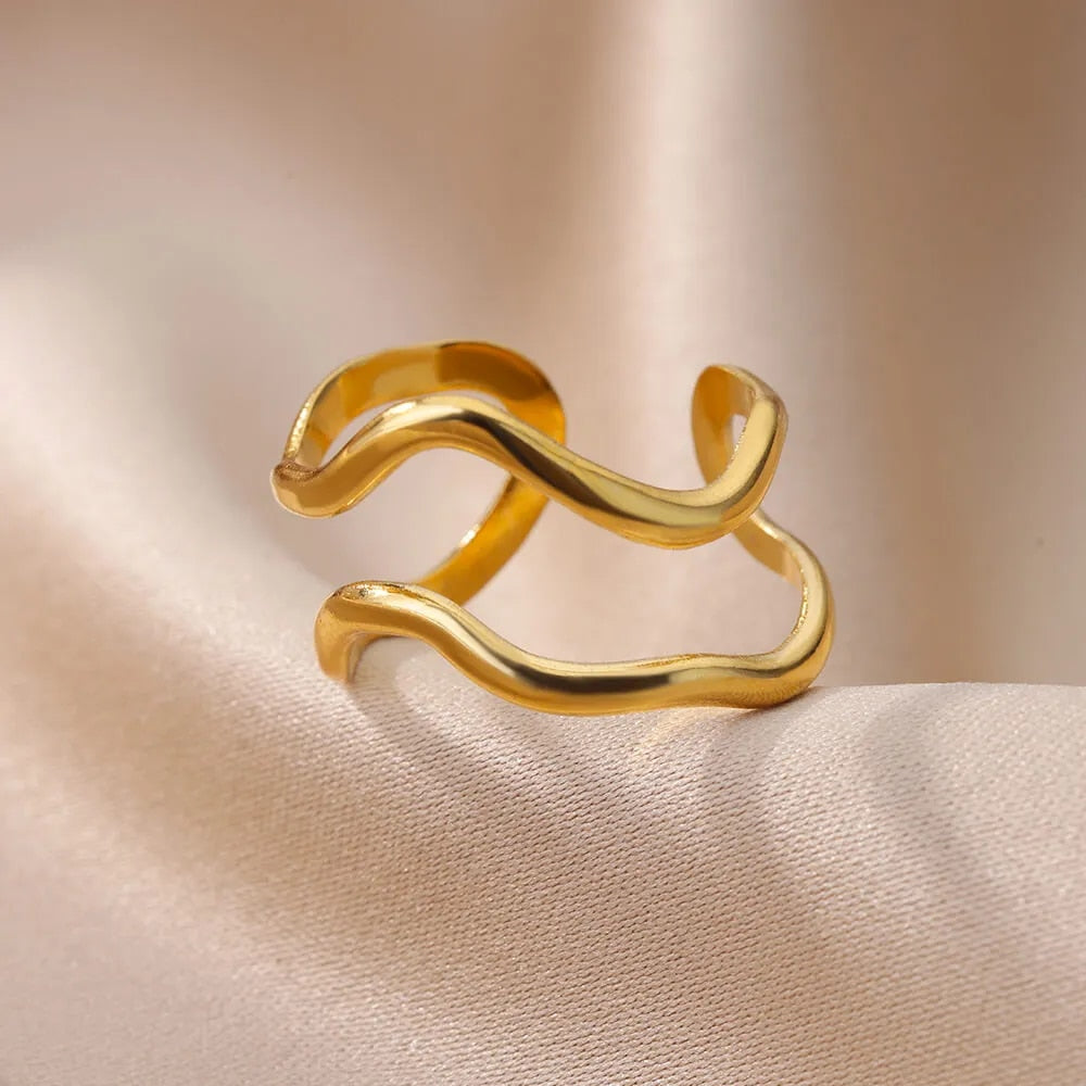 Harlow adjustable gold ring by Andrea