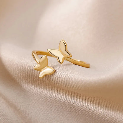 Collin adjustable gold ring by Andrea