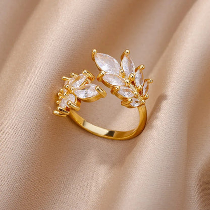 London adjustable gold ring by Andrea