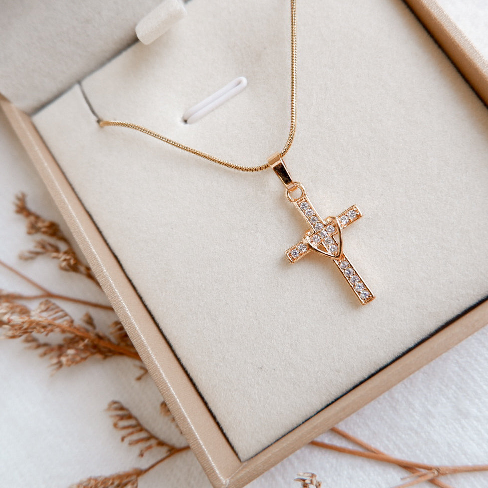Mary Gold Necklace