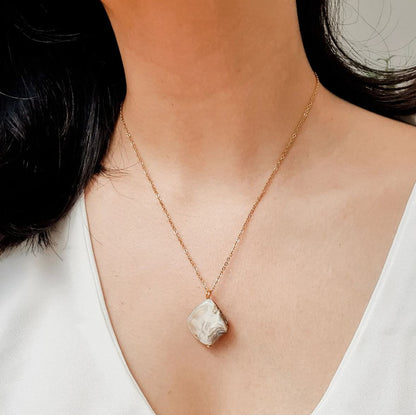 Freshwater Pearl Stone Necklace